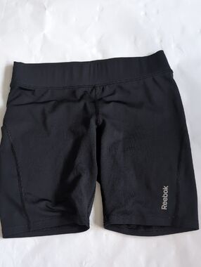 Reebok PlayDry Black Women's Bike Shorts with Subtle Logo - S